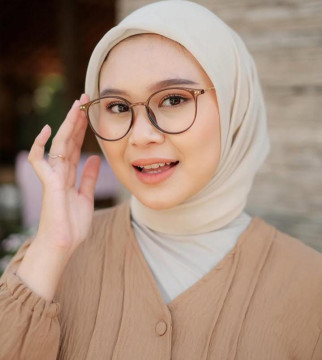 Ilmuwan Temukan Teknologi Pembersih Karbon yang Membersihkan Lensa Kotor Seperti Sihir!